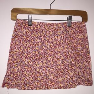 Vintage floral print skort
